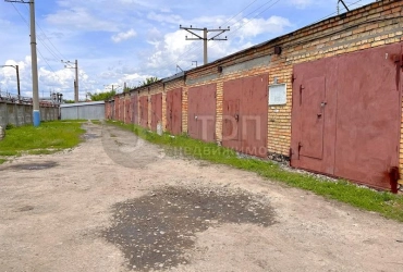 Кирпичный гараж, ГСК Сура